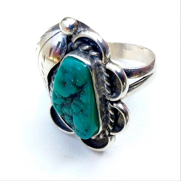 Vintage Navajo Old Pawn Sterling Silver Ring with Rare Green-Blue Turquoise - Picture 8 of 11